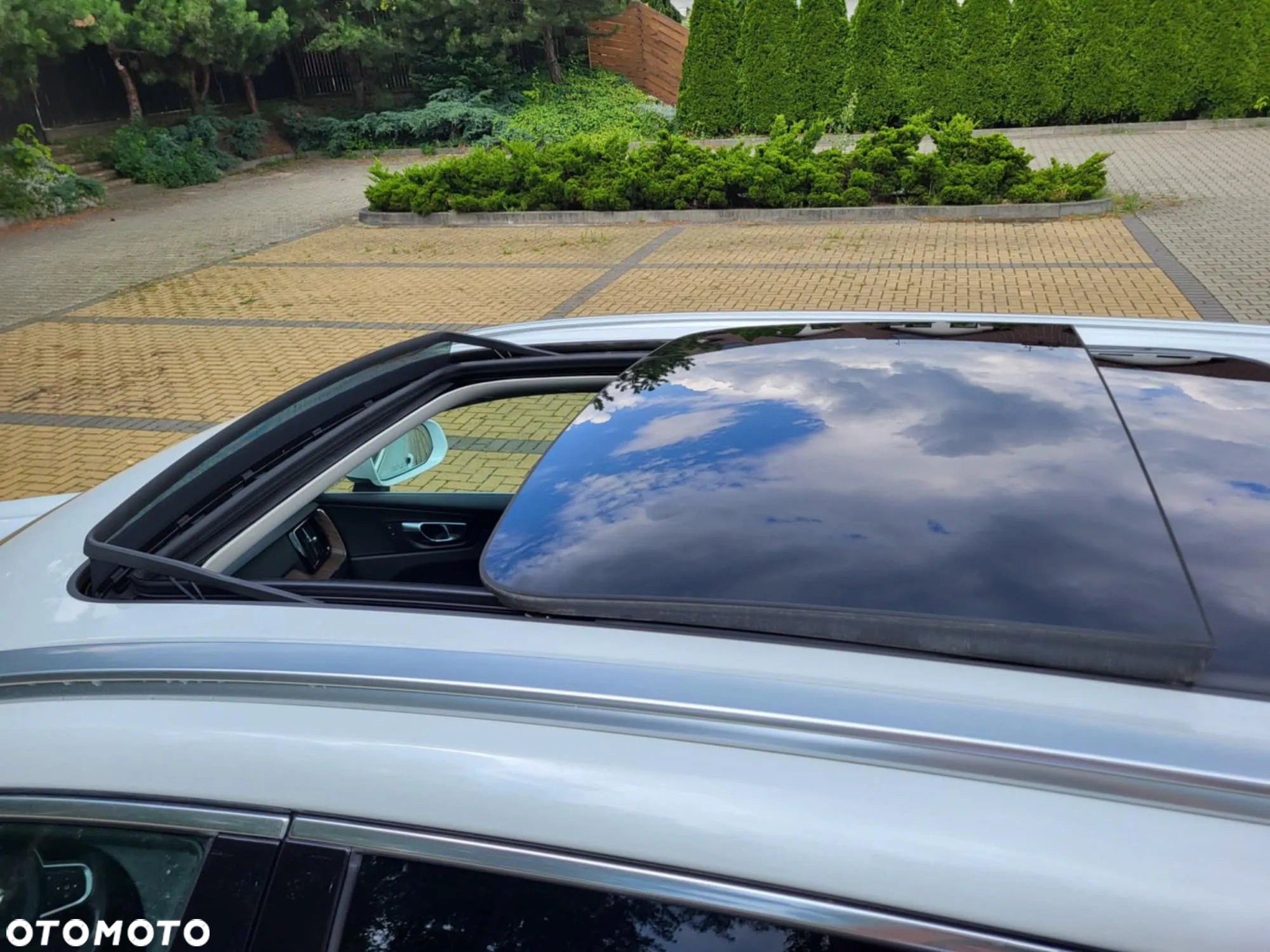 Volvo XC 60 T5 Momentum Pro - 20