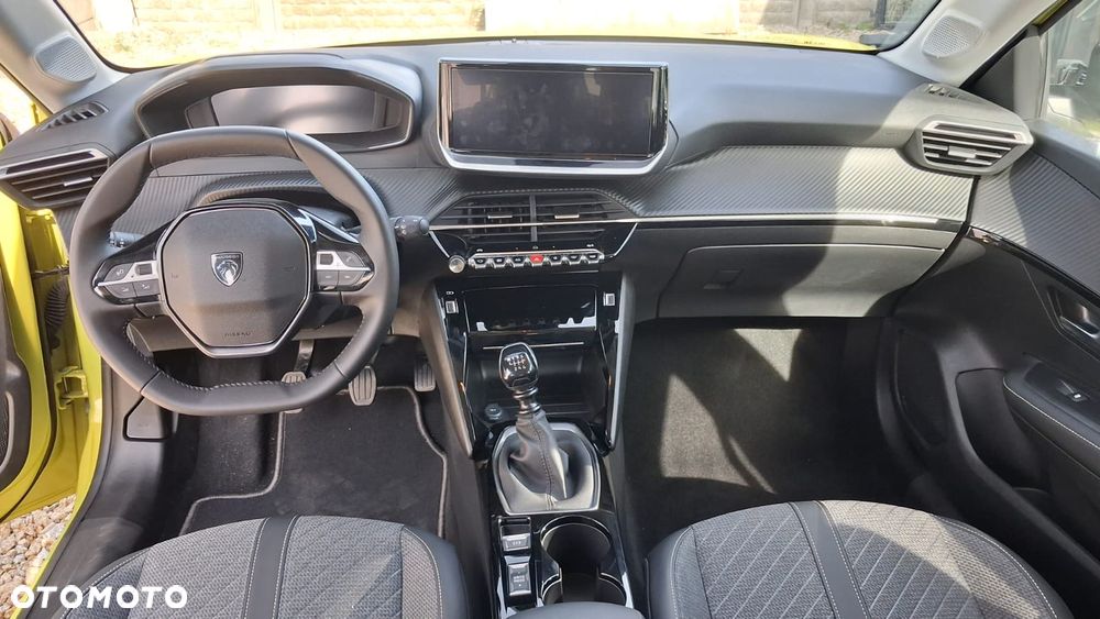 Peugeot 208 1.2 PureTech Business S&S - 12