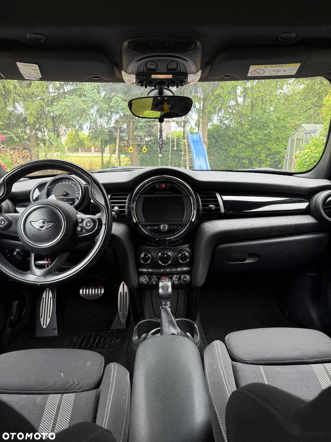 MINI Cooper Standard - 5