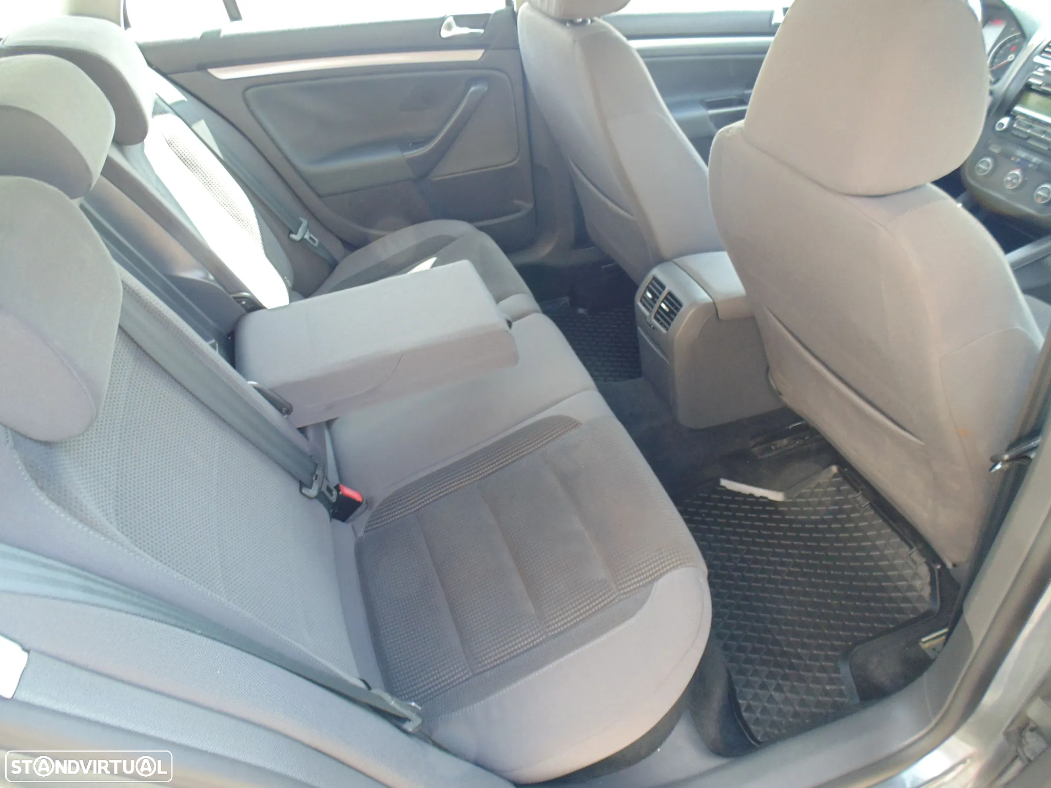 VW Golf Variant 1.9 TDi BlueM Confortline - 16