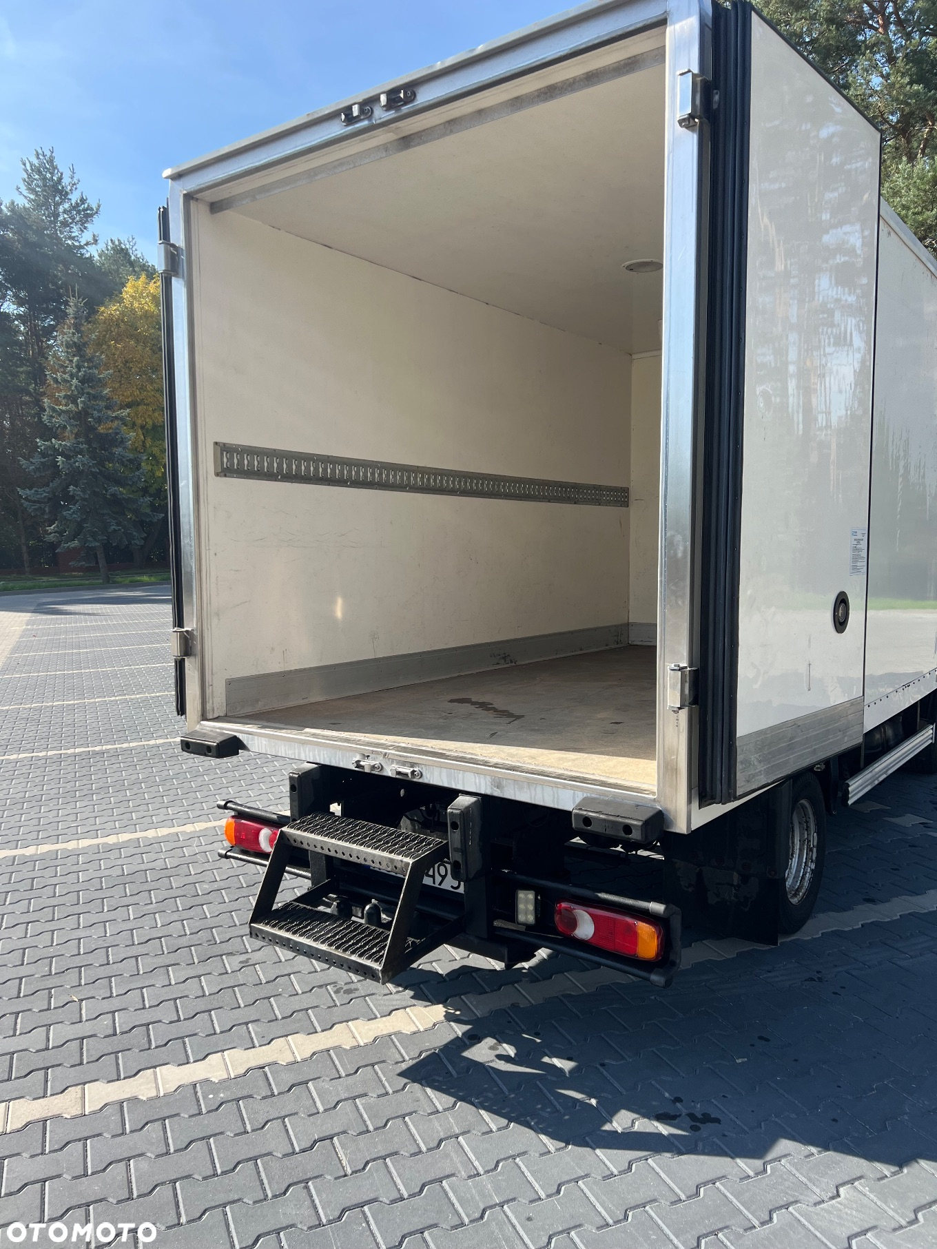 Renault Maxity - 9