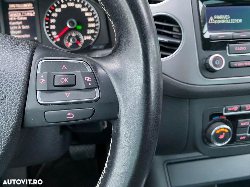 Volkswagen Golf Plus 1.6 TDI DPF BlueMotion Technology Comfortline - 21