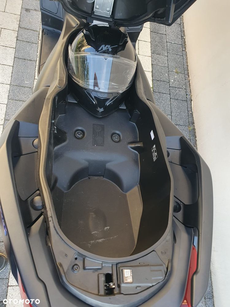 Yamaha X-max - 13