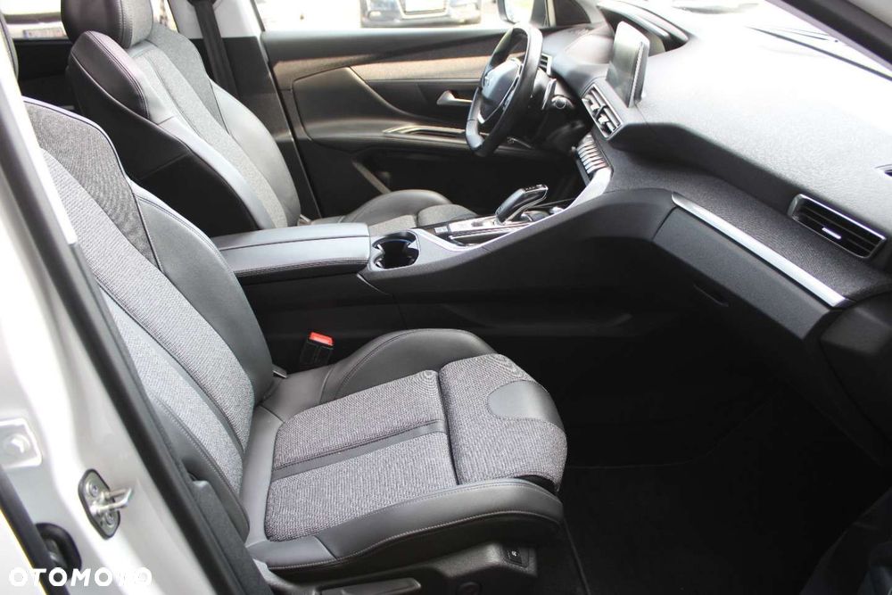 Peugeot 5008 - 27