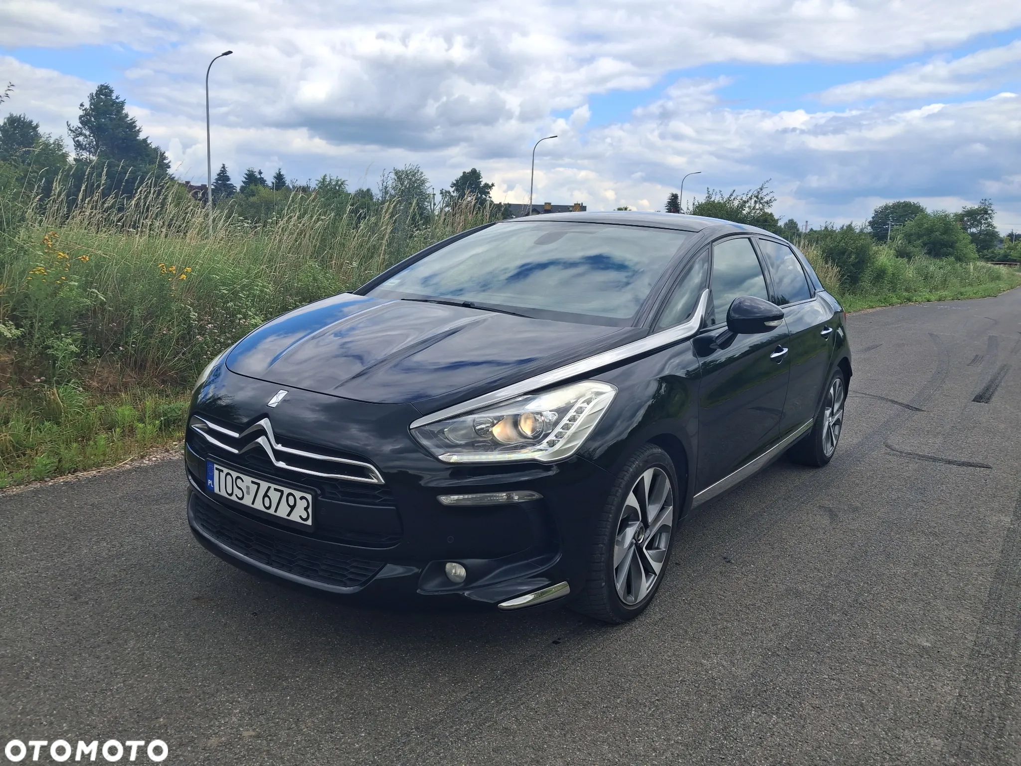 Citroën DS5 1.6 BlueHDi SoChic - 1