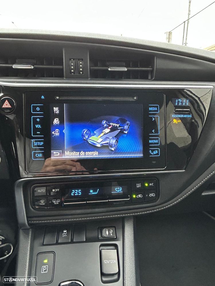 Toyota Auris Touring Sports - 36