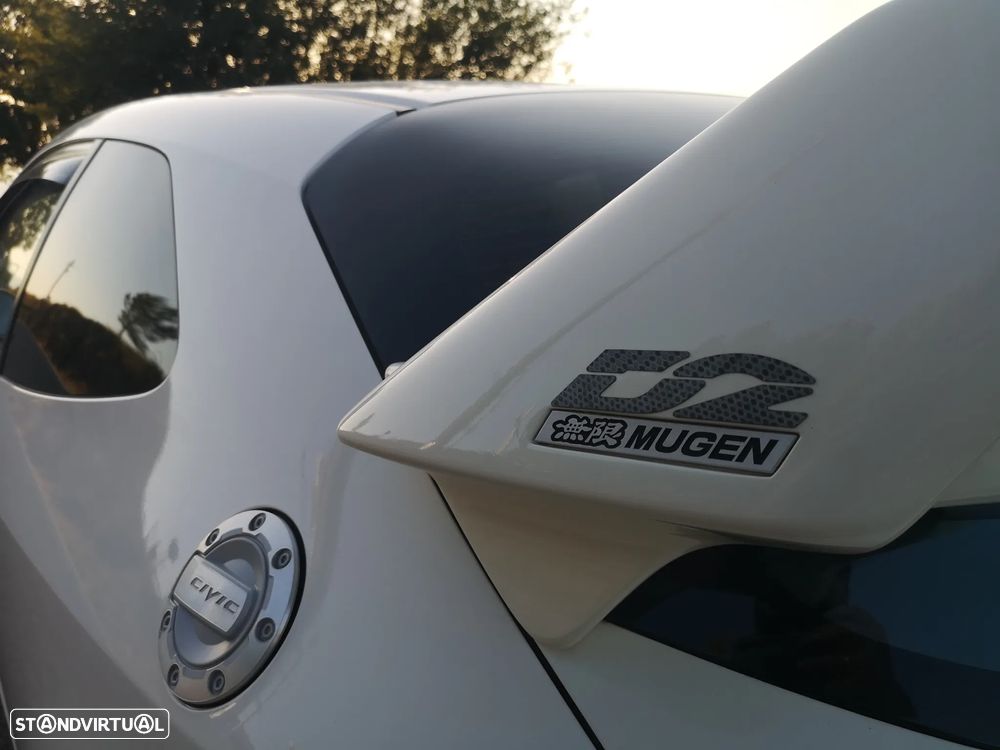 Honda Civic 2.0 i-VTEC Type R Championship White Edition - 5