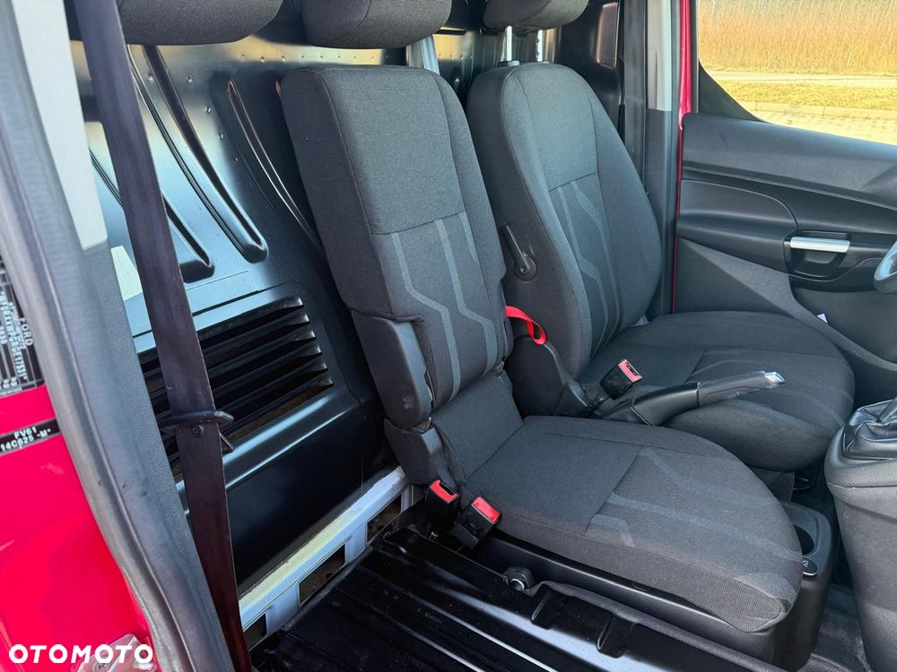Ford Transit Connect - 17