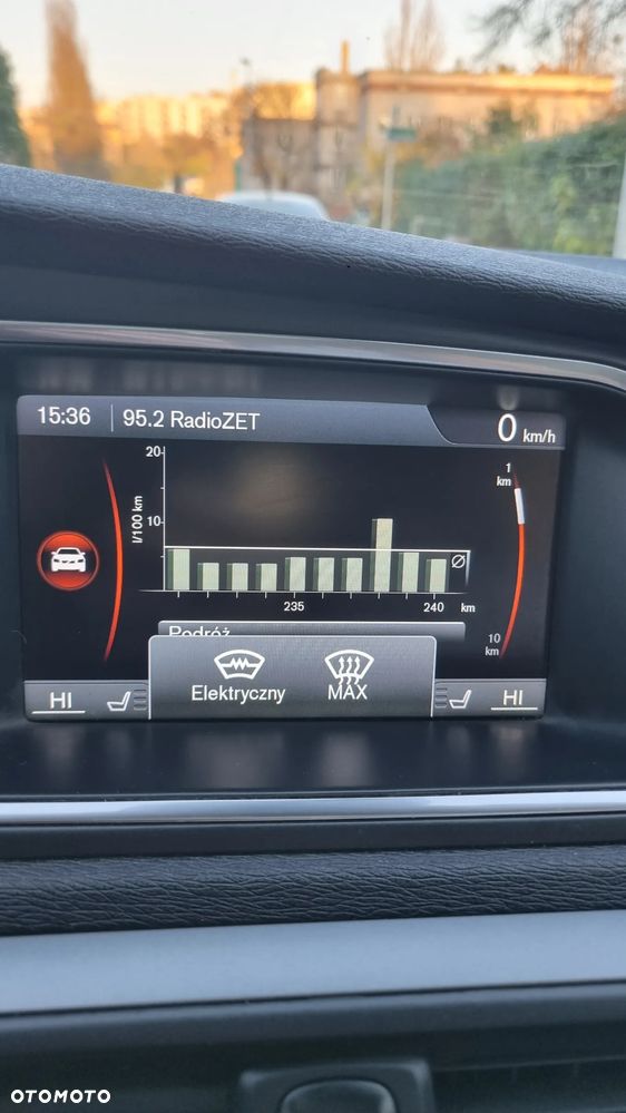 Volvo V40 D2 Momentum - 12