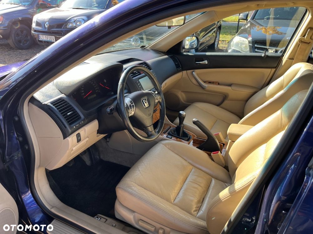 Honda Accord - 4