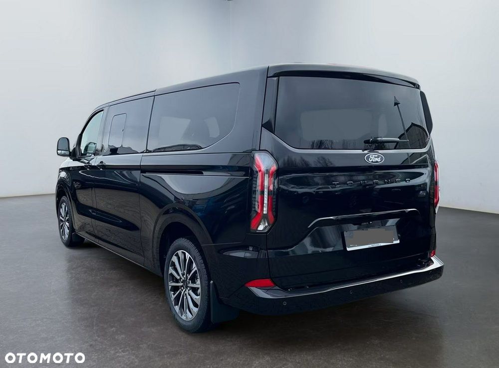 Ford Tourneo Custom - 3