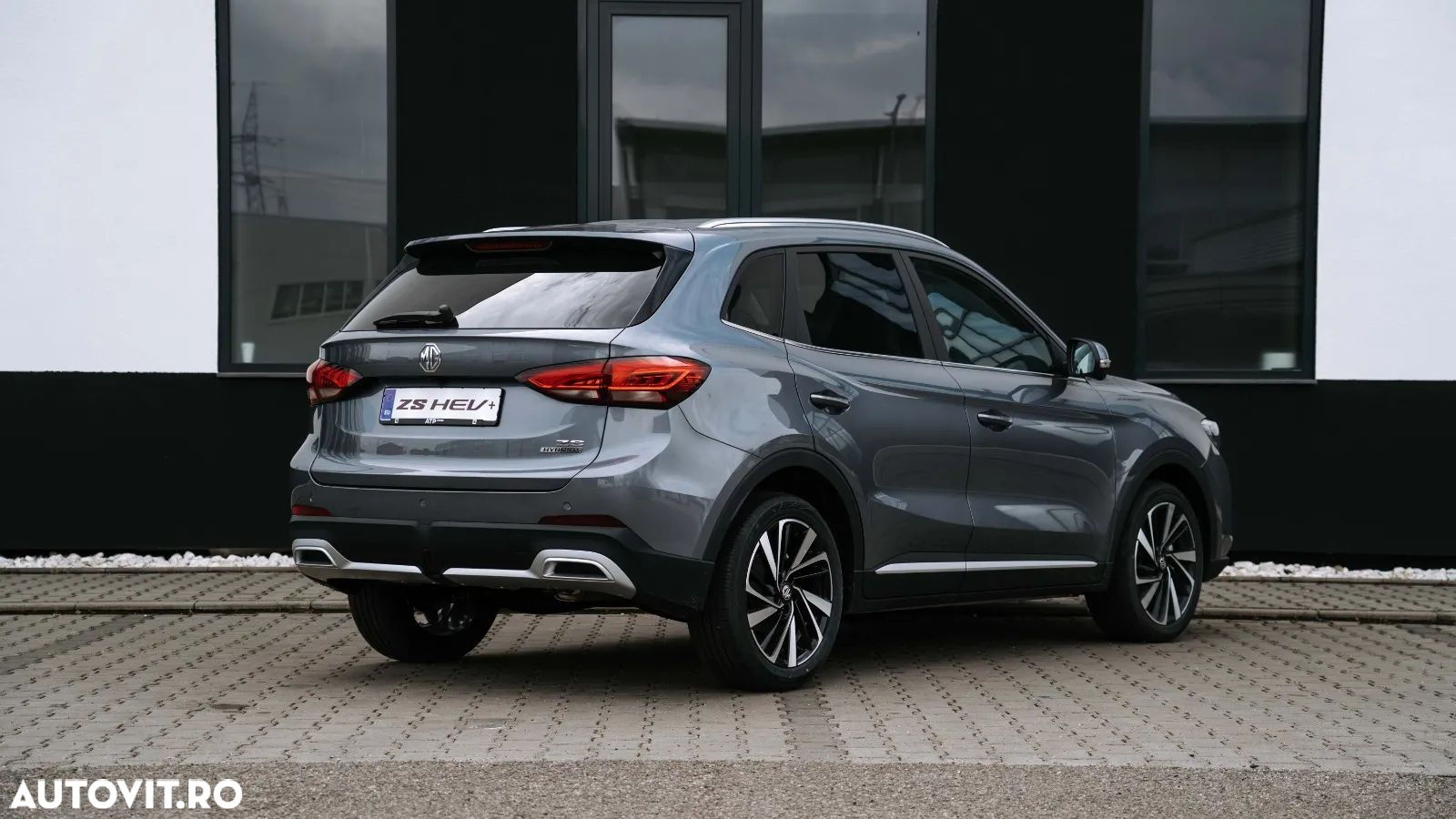 MG ZS HEV - 9