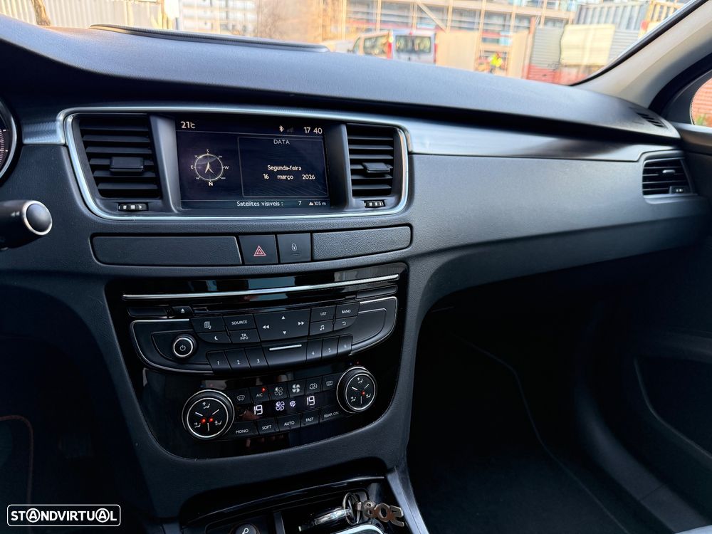 Peugeot 508 RXH 2.0 HDi Hybrid4 Limited Edition 2-Tronic - 27