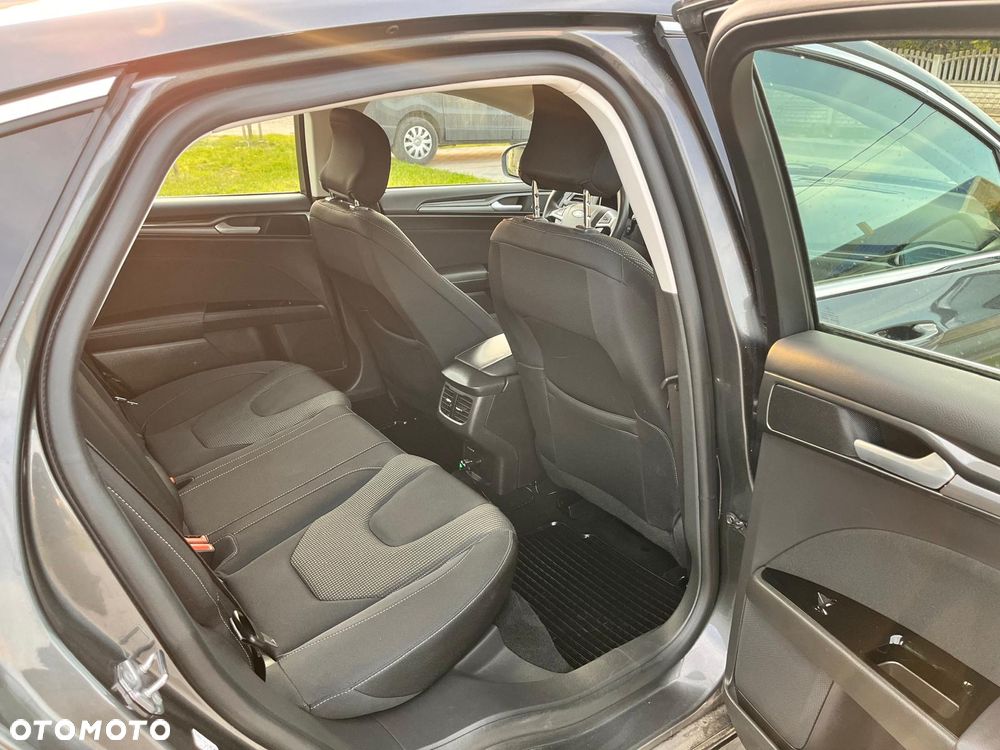 Ford Mondeo - 10