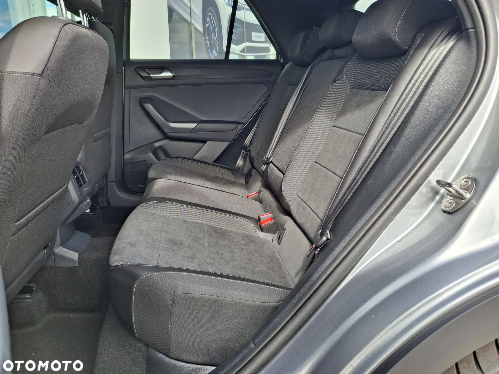 Volkswagen T-Roc 1.5 TSI R-Line Plus DSG - 23