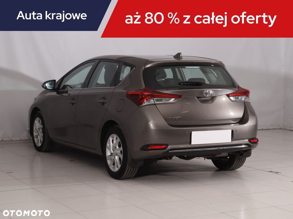 Toyota Auris - 6