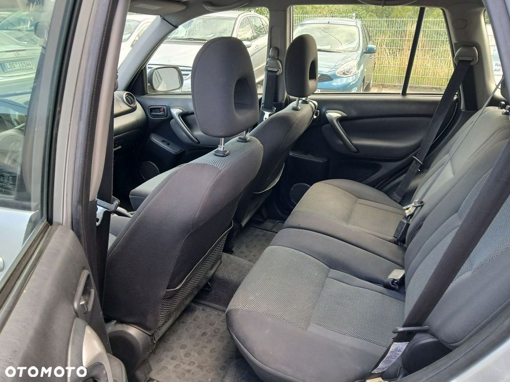 Toyota RAV4 4x2 Edition - 11