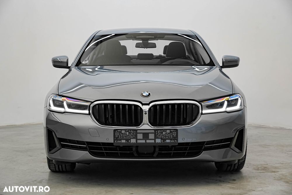 BMW Seria 5 520d xDrive Aut. - 5