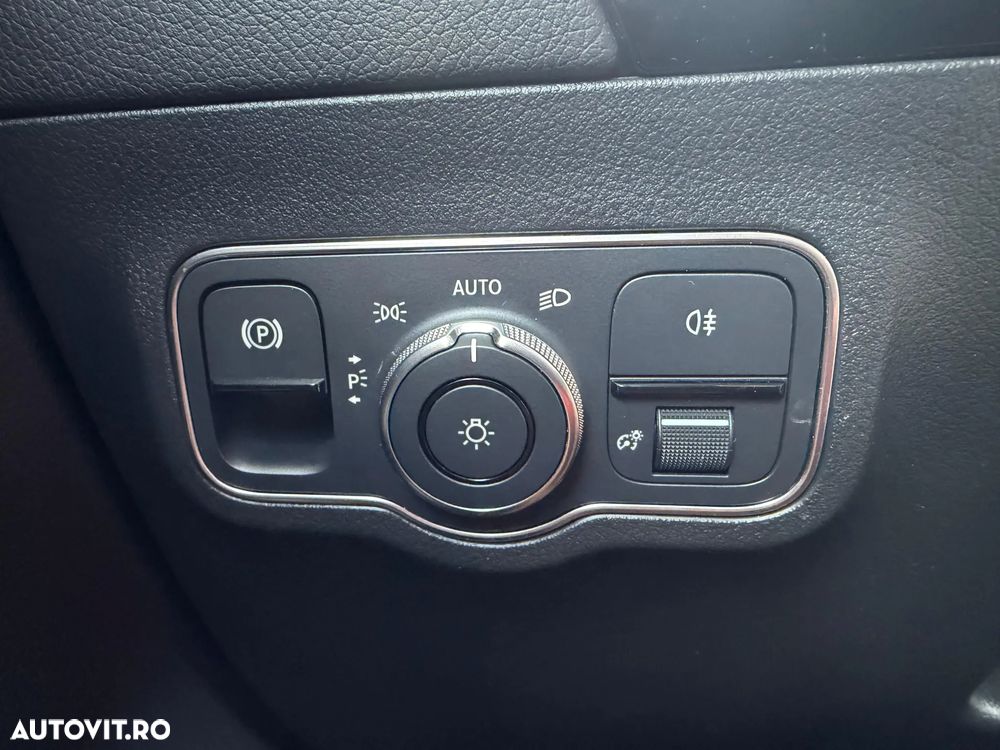Mercedes-Benz GLA 200 d 4MATIC Aut. - 16