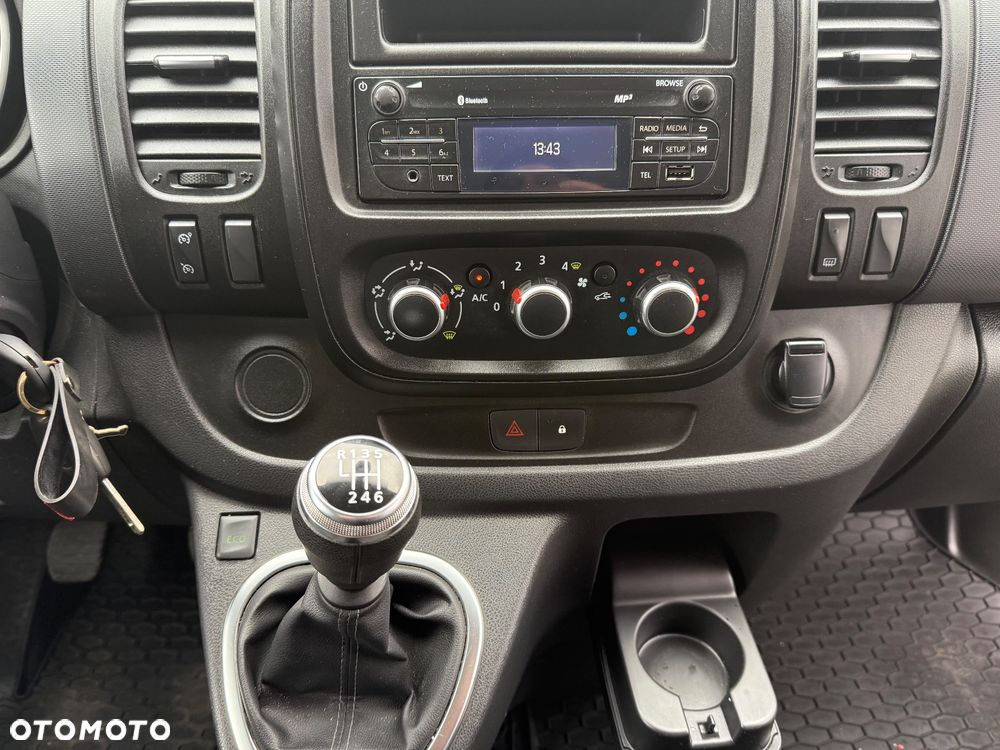 Renault Trafic - 17