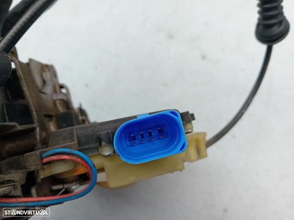Fechadura / fecho porta frente direito SEAT Cordoba (6L2) - 4