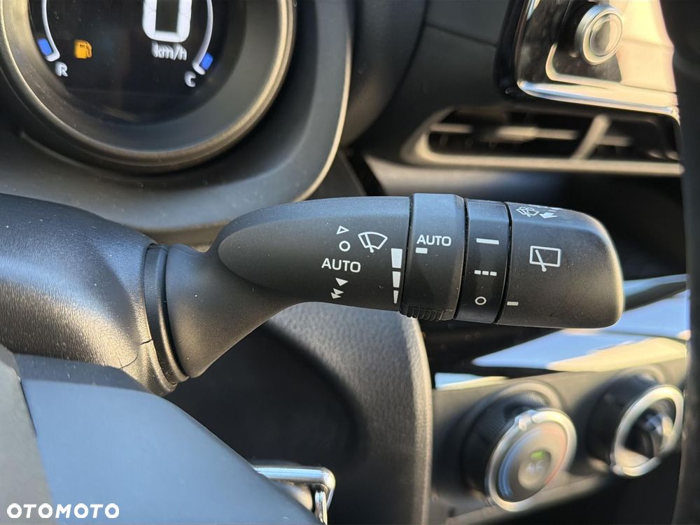 Toyota Yaris Cross - 15