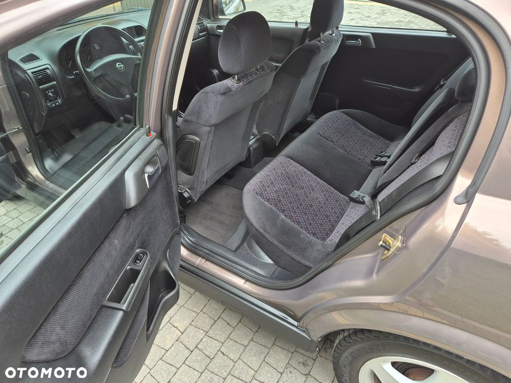 Opel Astra - 15