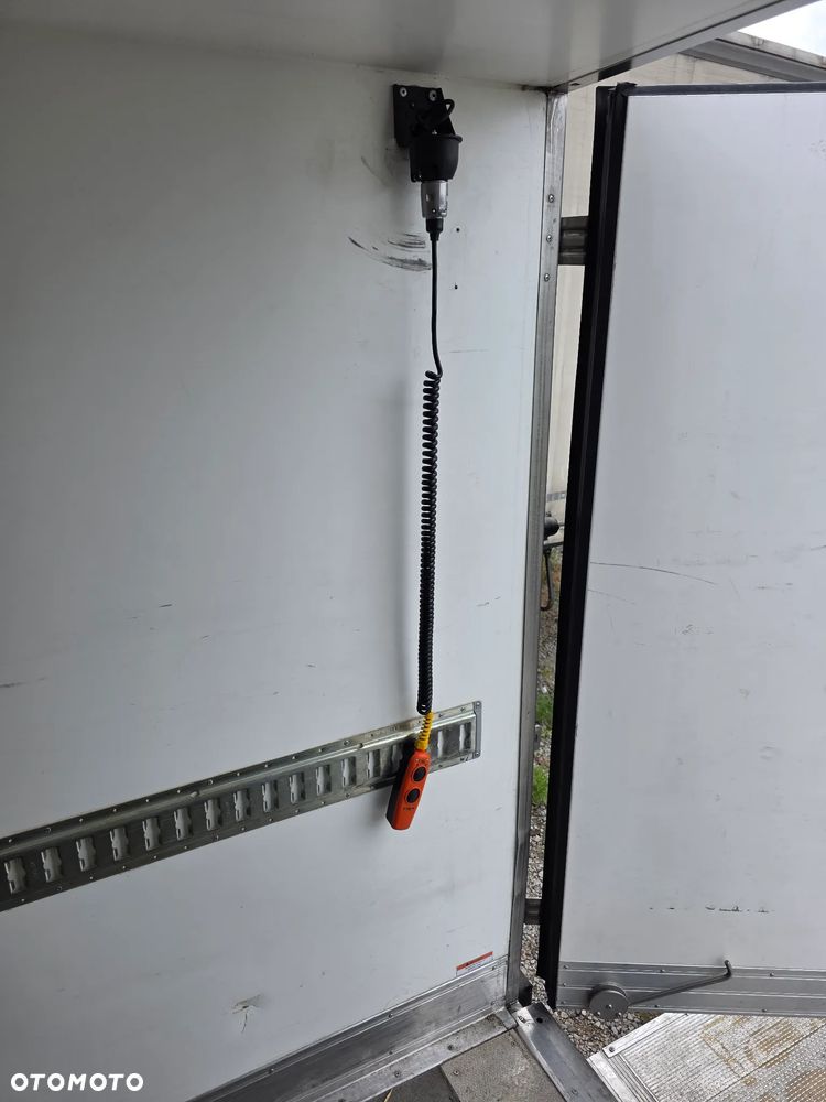 Iveco Daily 35C16 himatic 3,0 automat 160KM chłodnia winda - 26