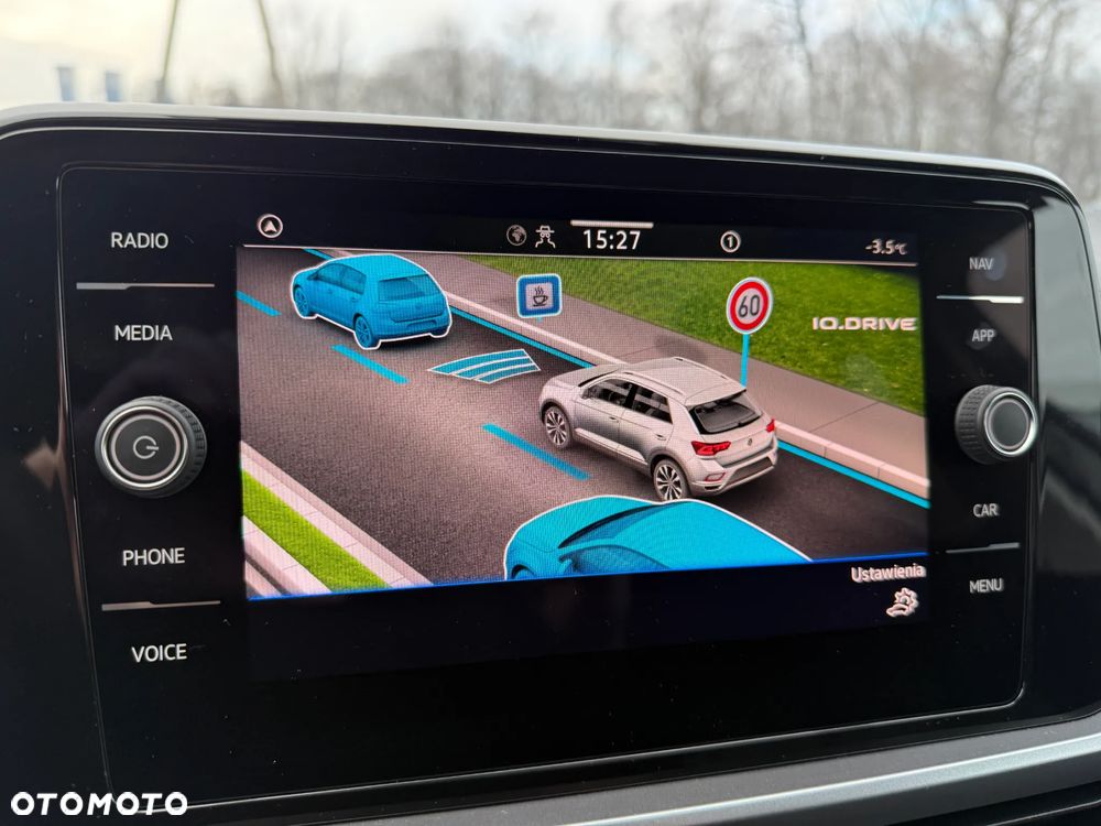 Volkswagen T-Roc 1.5 TSI Life Plus DSG - 20