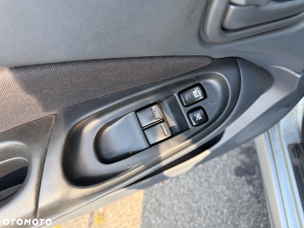 Nissan Almera 1.5 dCi Visia - 10