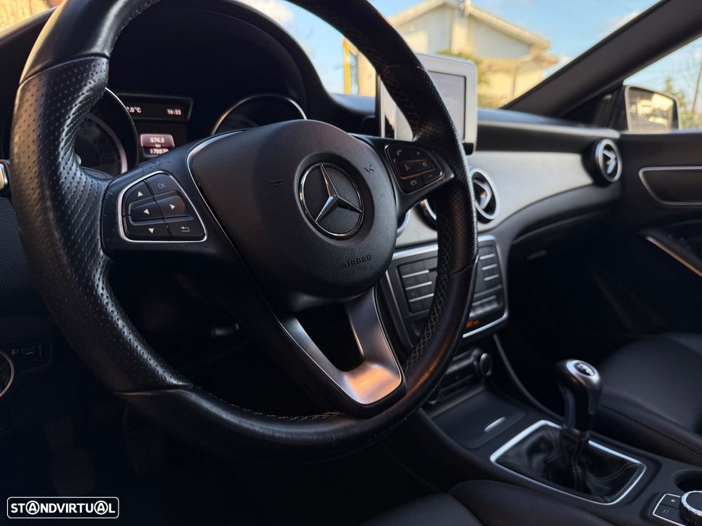 Mercedes-Benz CLA 180 d Shooting Brake - 5