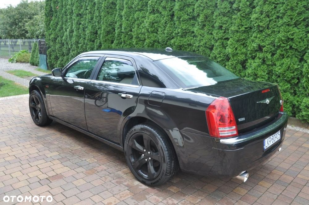 Chrysler 300C 5.7 V8 HEMI AWD Automatik - 4