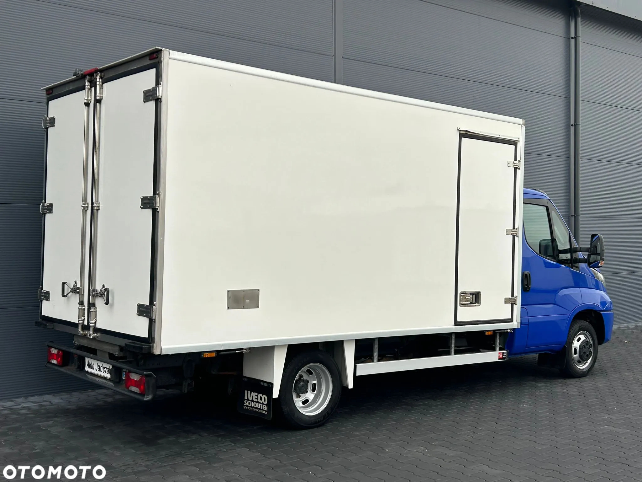 Iveco Daily 50C18 35C18 3.0 HPI Chłodnia Mroźnia 8 palet **Komorówka**Multi Temperatura**Klima**Sprowadzony**Super stan**2018R** - 3