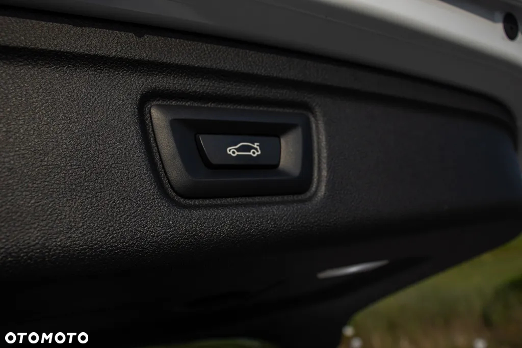 BMW Seria 3 320d xDrive M Sport sport - 10