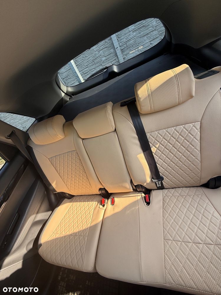 Kia Sorento - 11