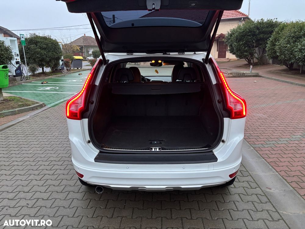 Volvo XC 60 D3 Geartronic Summum - 14