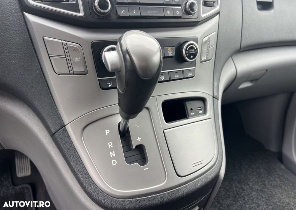 Hyundai H-1 2.5 CRDi Travel Comfort - 19