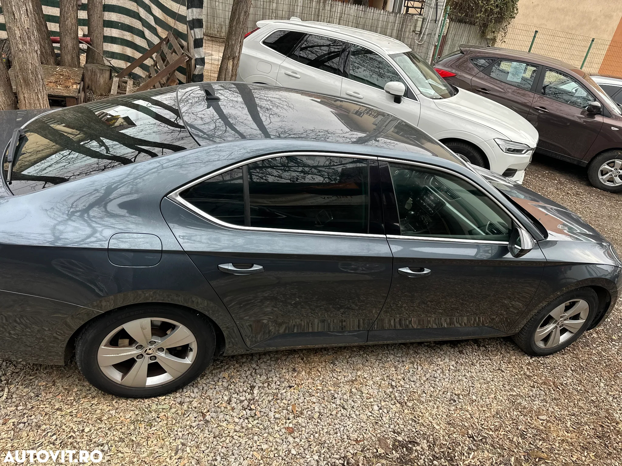 Skoda Superb 1.6 TDI DSG Ambition - 19