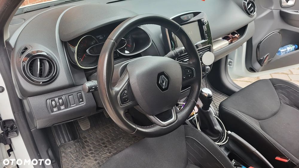 Renault Clio 0.9 TCe Limited - 12