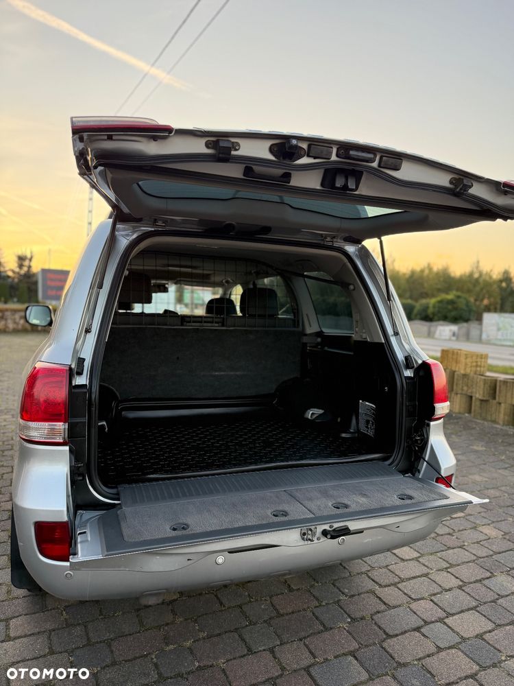 Toyota Land Cruiser LC 4.5 V8 D-4D Prestige 7os - 8