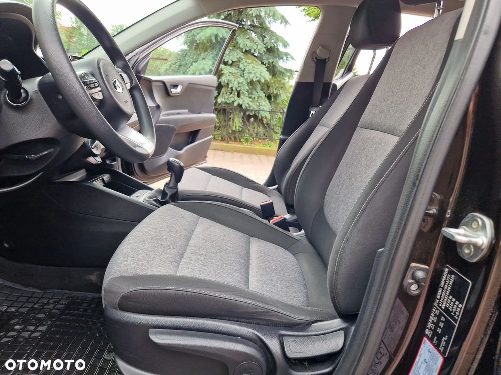 Kia Stonic 1.4 L - 21