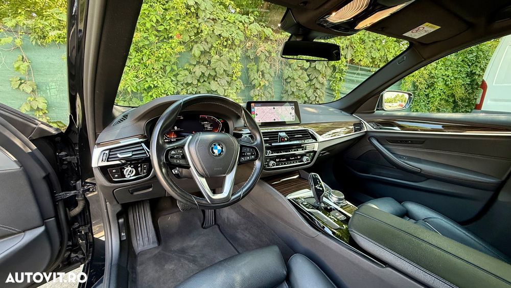 BMW Seria 5 520i AT - 9