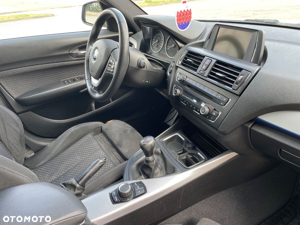 BMW Seria 1 116d DPF - 26