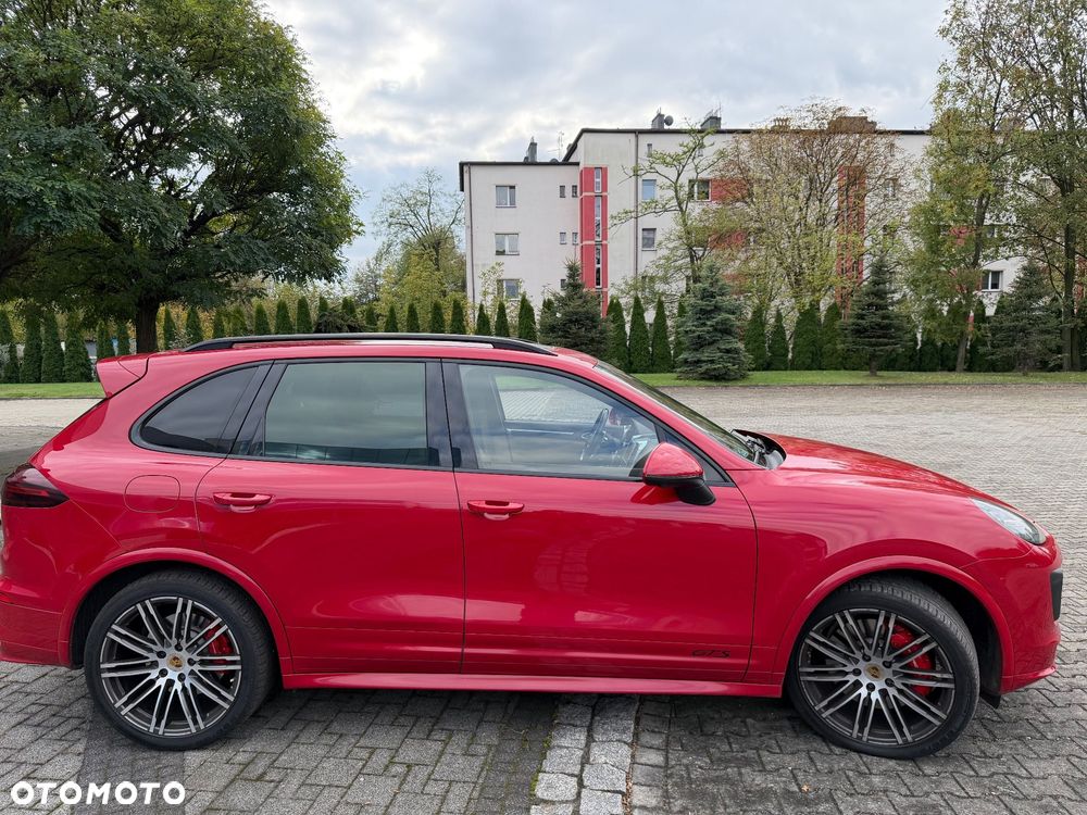 Porsche Cayenne GTS - 9