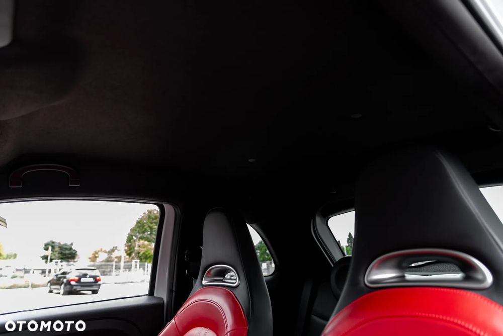 Fiat 500 1.4 16V by Gucci - 40