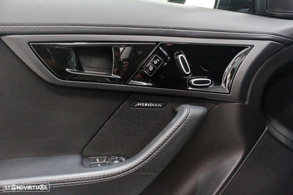 Jaguar F-Type 2.0 i4 R-Dynamic - 19