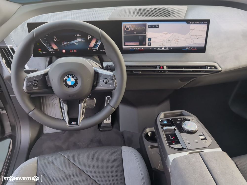 BMW iX xDrive 45 Pack Desportivo Pro - 12