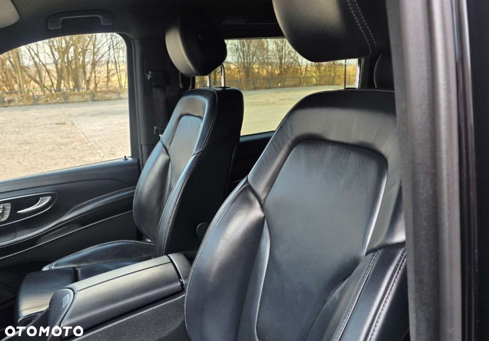 Mercedes-Benz Klasa V - 11