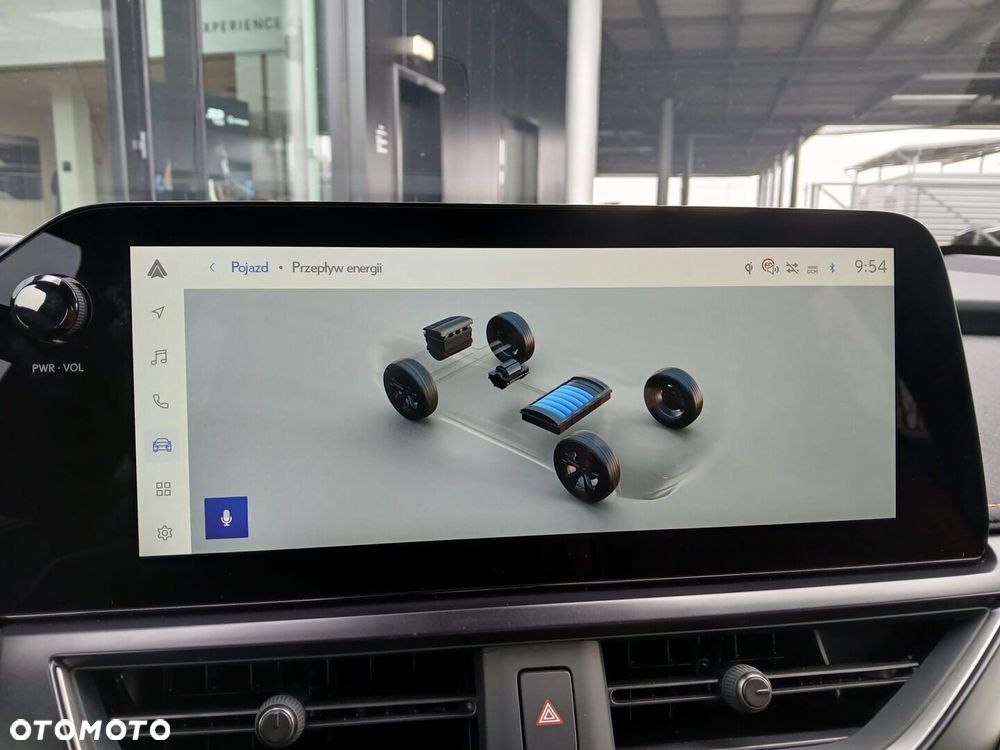 Lexus UX 300h F Sport Design - 17