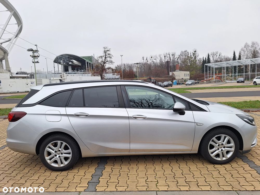 Opel Astra 1.6 CDTI Enjoy - 2